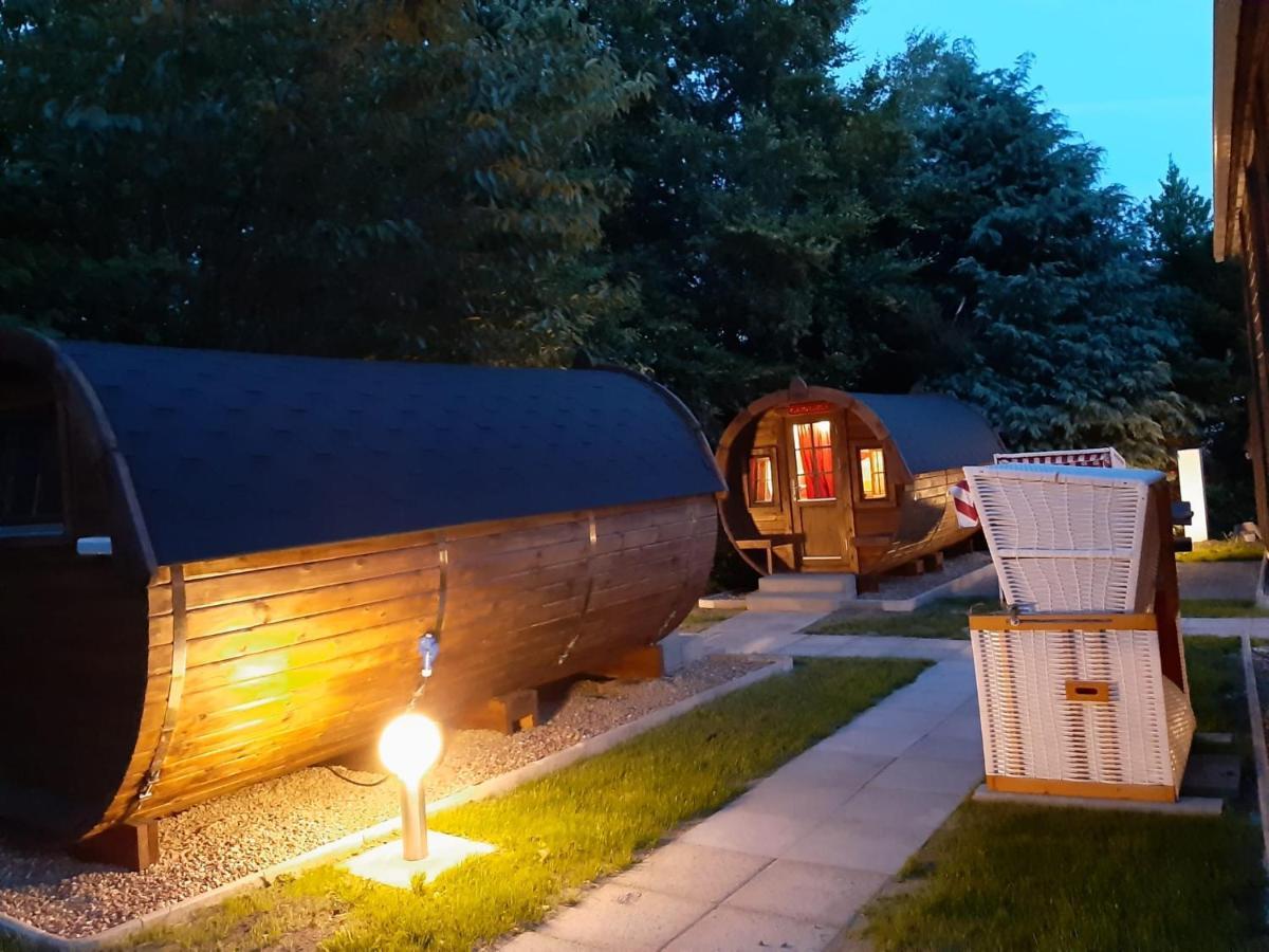 Columbus Und Glamping Hotel 3*