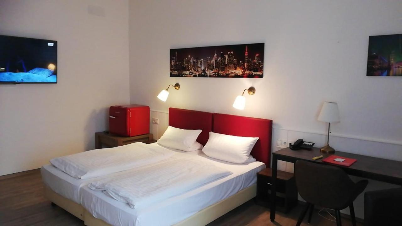 Columbus Und Glamping Hotel 3*