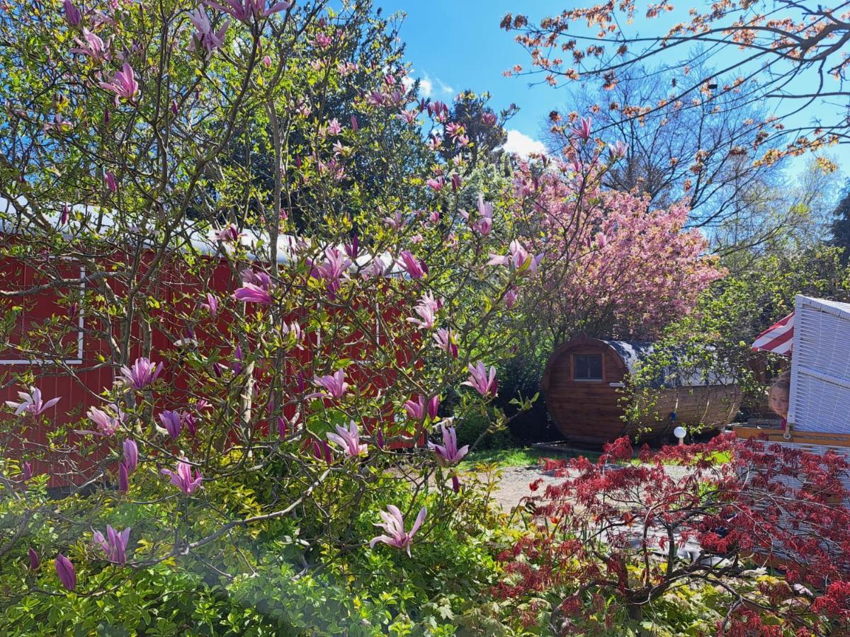 Columbus Und Glamping Hotel 3*