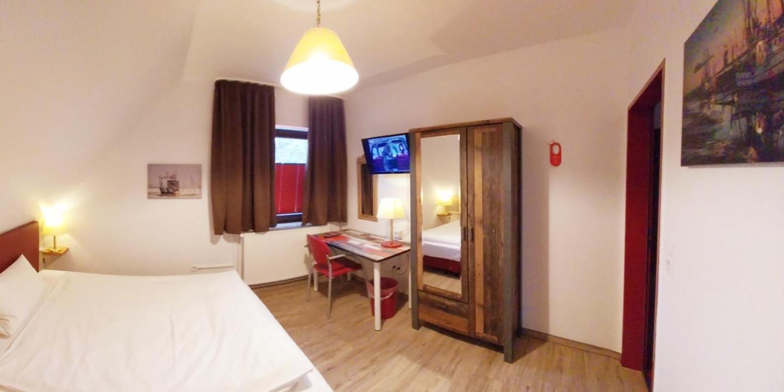 Hotel Columbus Und Glamping 3*